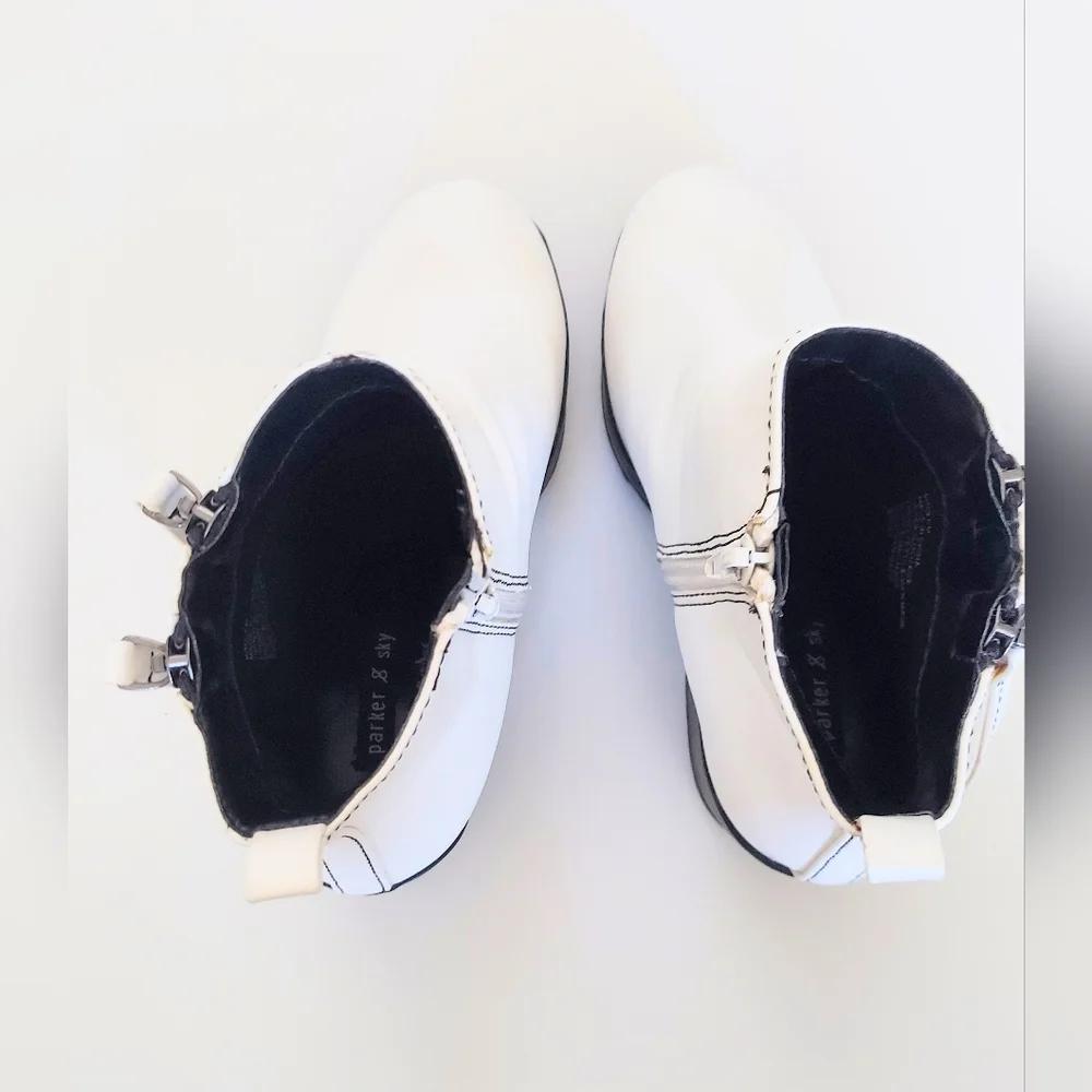 Parker & Sky Stacy Ankle Boots White Faux Leather Block Heels Womens 6M